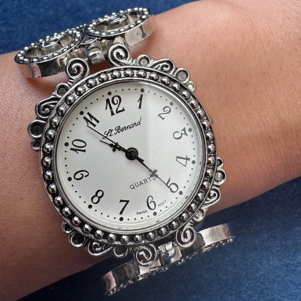 LT. Bernard‎ Women’s Watch